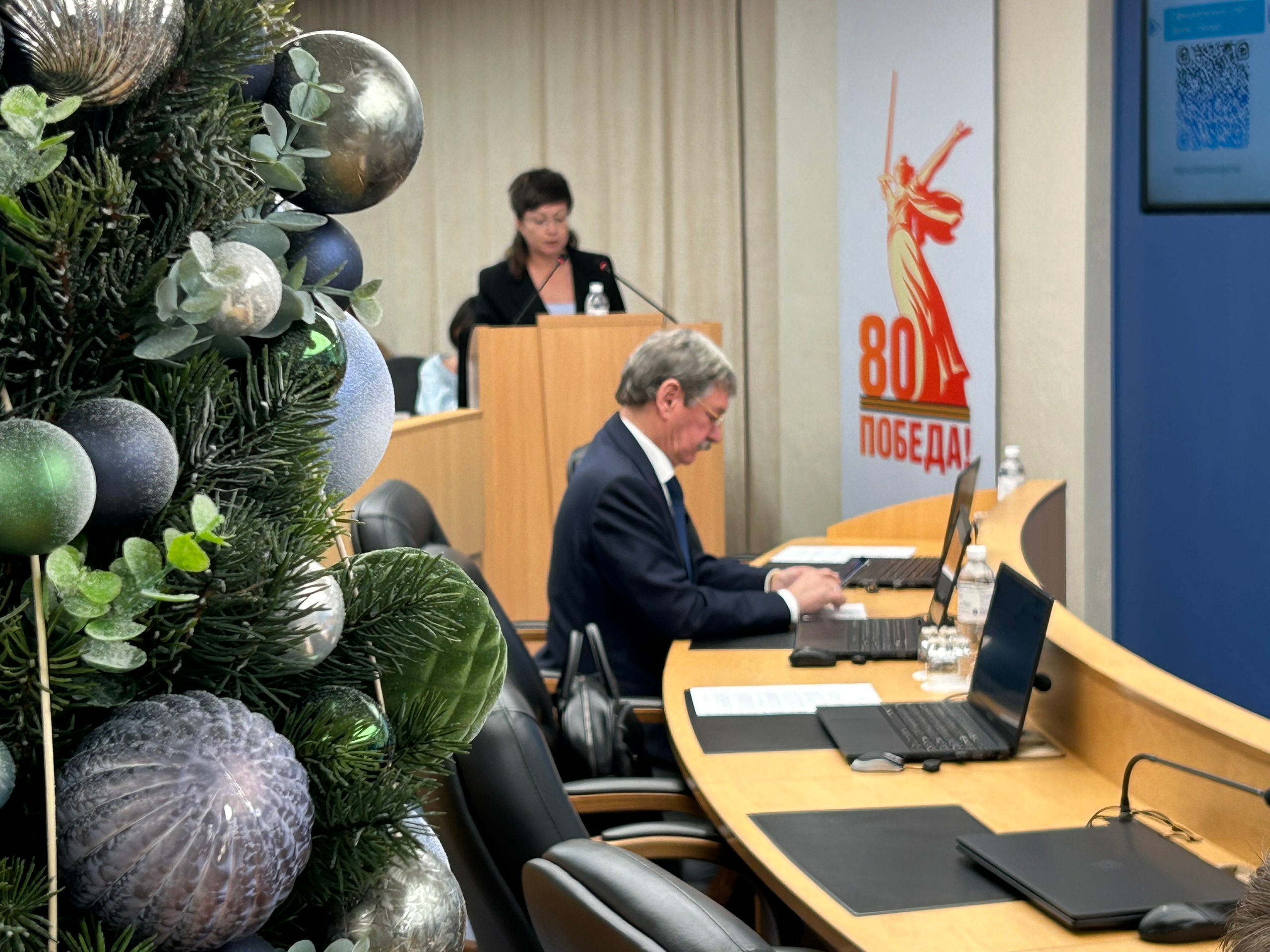 Начались слушания по бюджету 